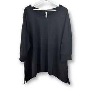 Cozy black drop‎ shoulder handkerchief hem medium weight fabric size 1X